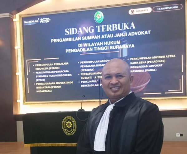 Ojol Karim Gundul Jadi Advokat, Sempat Bingung Beli Toga