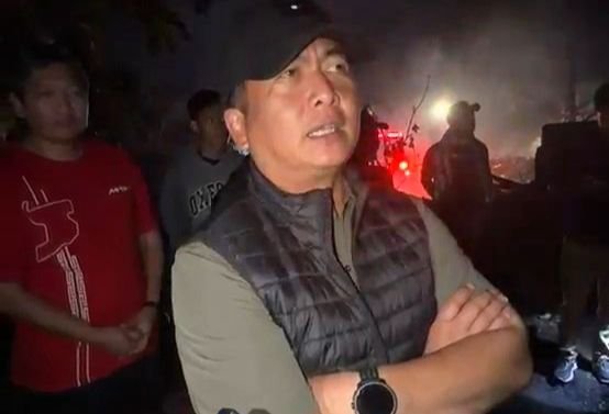 Baru Tiba dari NTT, Gubernur Miq Iqbal Langsung Turun Tangani Kebakaran Desa Adat Sade