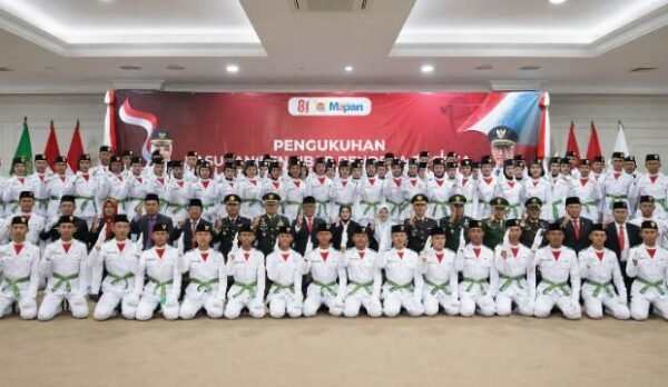 Paskibraka Kota Kediri Dikukuhkan, Vinanda Minta Jalankan Tugas dengan Penuh Tanggung Jawab