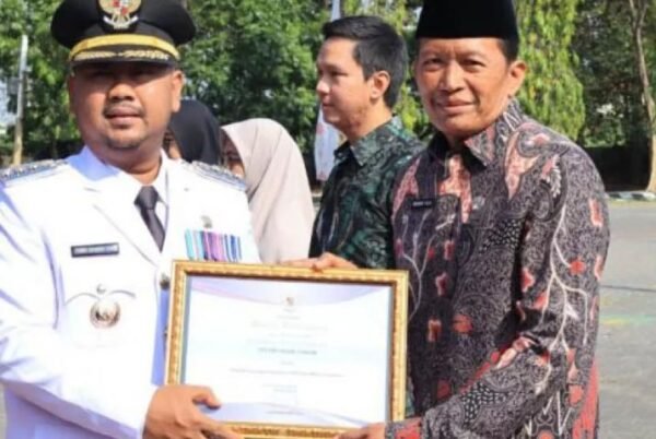 SMPN 2 Gresik Sabet SSK Paripurna, Perkuat Edukasi Kependudukan bagi Pelajar
