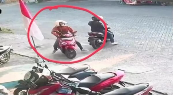 Dua Pelaku Curanmor Gasak Motor di Parkiran Swalayan PPS Gresik
