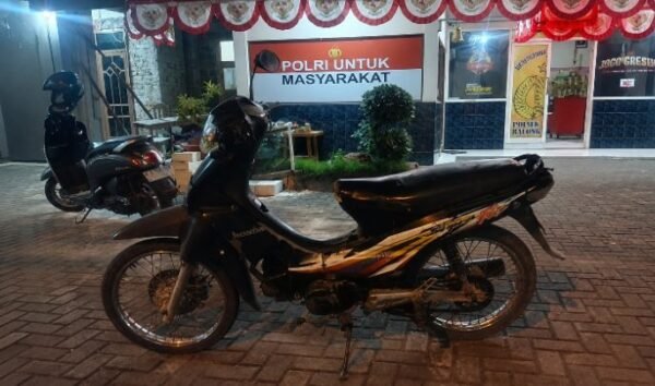 Kepergok Warga, Pelaku Curanmor di Balongpanggang Gresik Dibekuk Saat Bawa Motor Petani