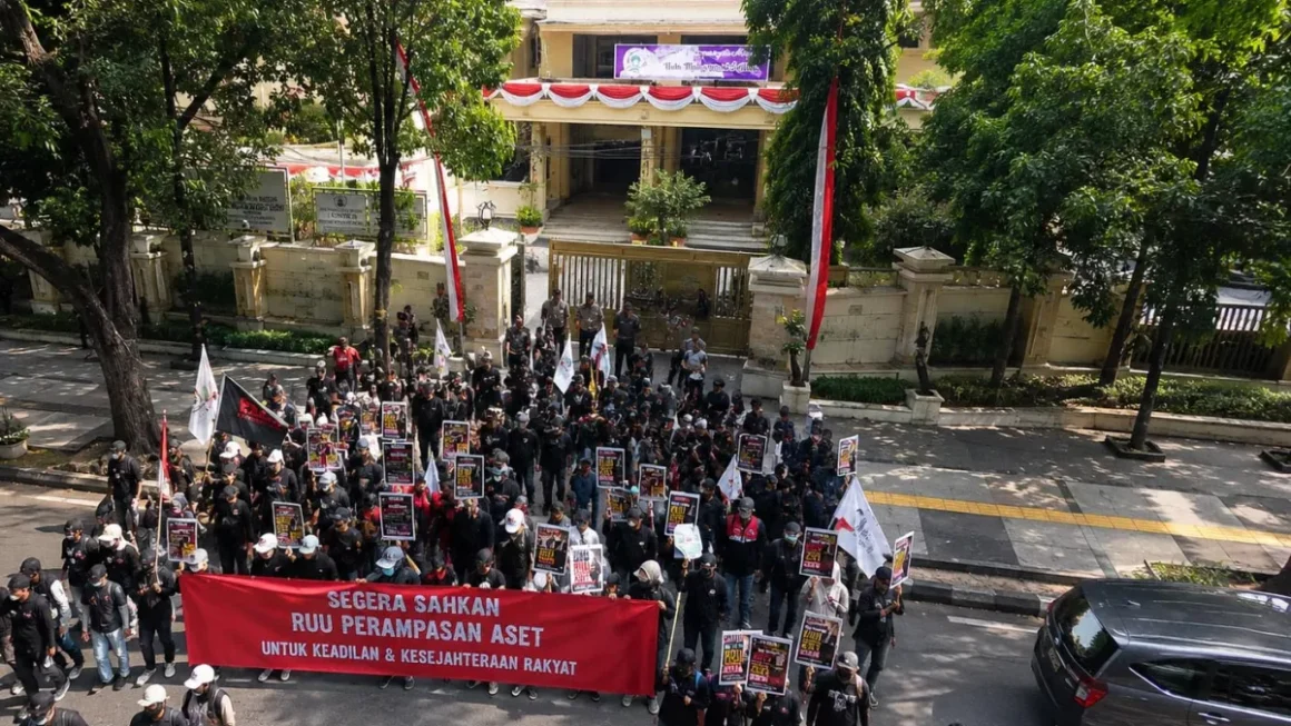 GERAM Desak DPRD Gresik Kawal Pengesahan RUU Perampasan Aset