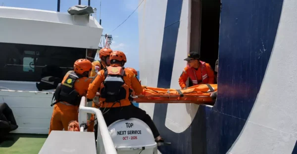 Penumpang Kapal Dharma Rucitra VII Meninggal di Perairan Gresik, Dievakuasi Tim SAR