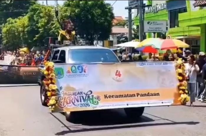 Ribuan Warga Padati Pasuruan Carnival 2026, Parade 39 Kelompok Berakhir Kondusif