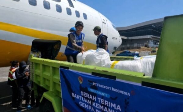 Freeport Salurkan Bantuan Rp2,5 Miliar untuk Korban Gempa NTT, Karyawan Gresik Ikut Berdonasi