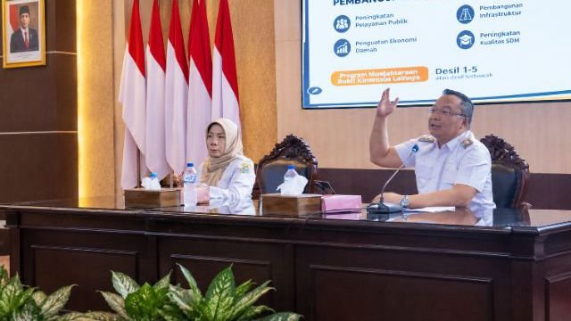 Perlinsos Digital Gresik Mulai Disiapkan, Wabup Alif Tekankan Data Warga Miskin Harus Akurat