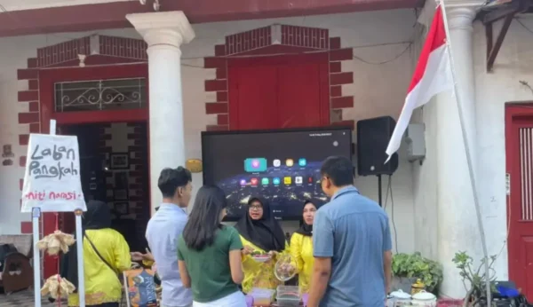 Festival Menjadi Gresik Ajak Warga Menulis Kembali Sejarah Kota dari Dapur hingga Kampung